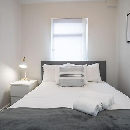 Cozy Townhouse, Walking Distance To Belfast City 外观 照片