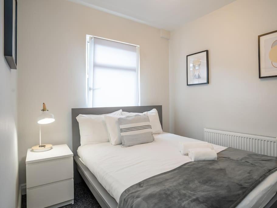 Cozy Townhouse, Walking Distance To Belfast City 外观 照片