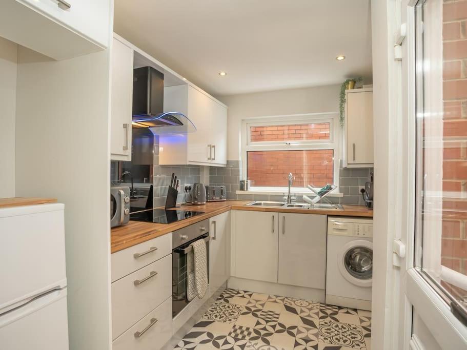 Cozy Townhouse, Walking Distance To Belfast City 外观 照片